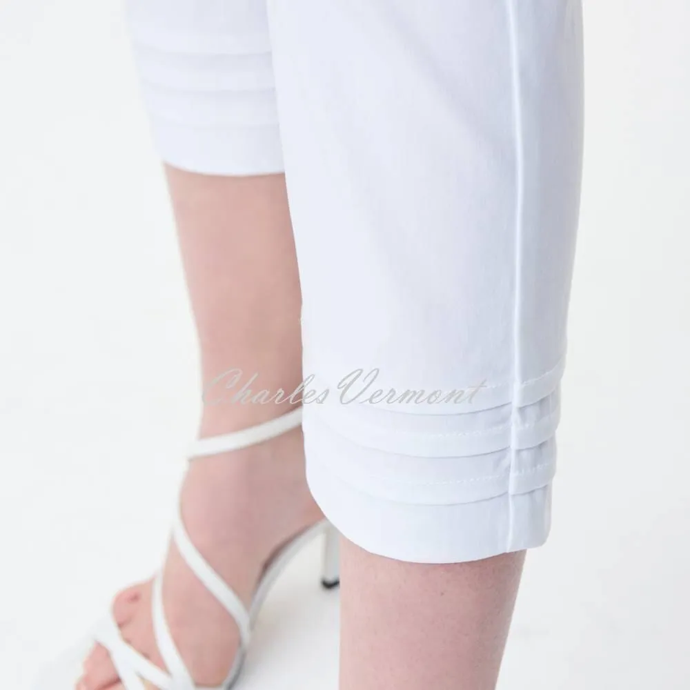 Joseph Ribkoff Cropped Trouser with Ankle Detail - Style 231029 (White)