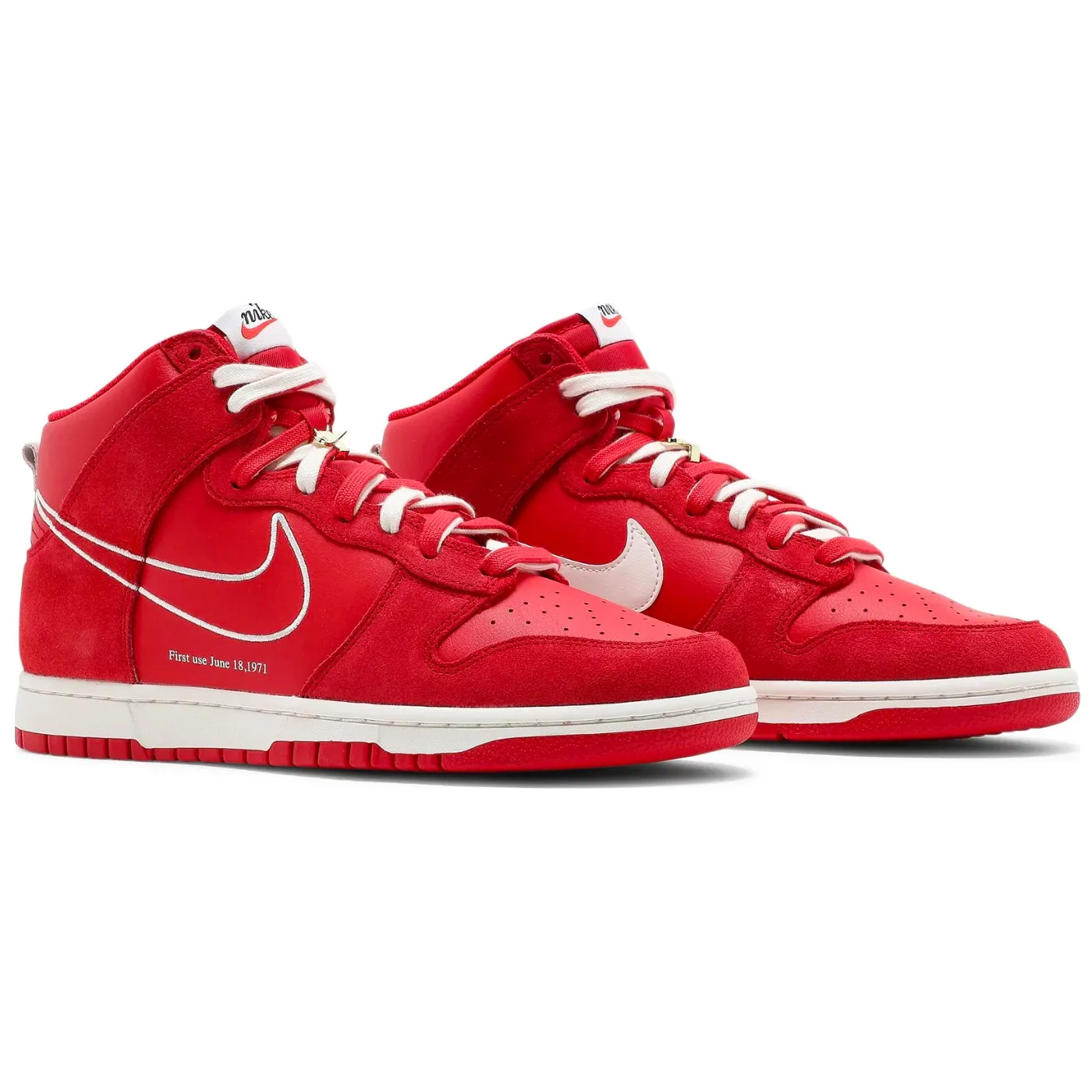 Nike Dunk High SE Red.