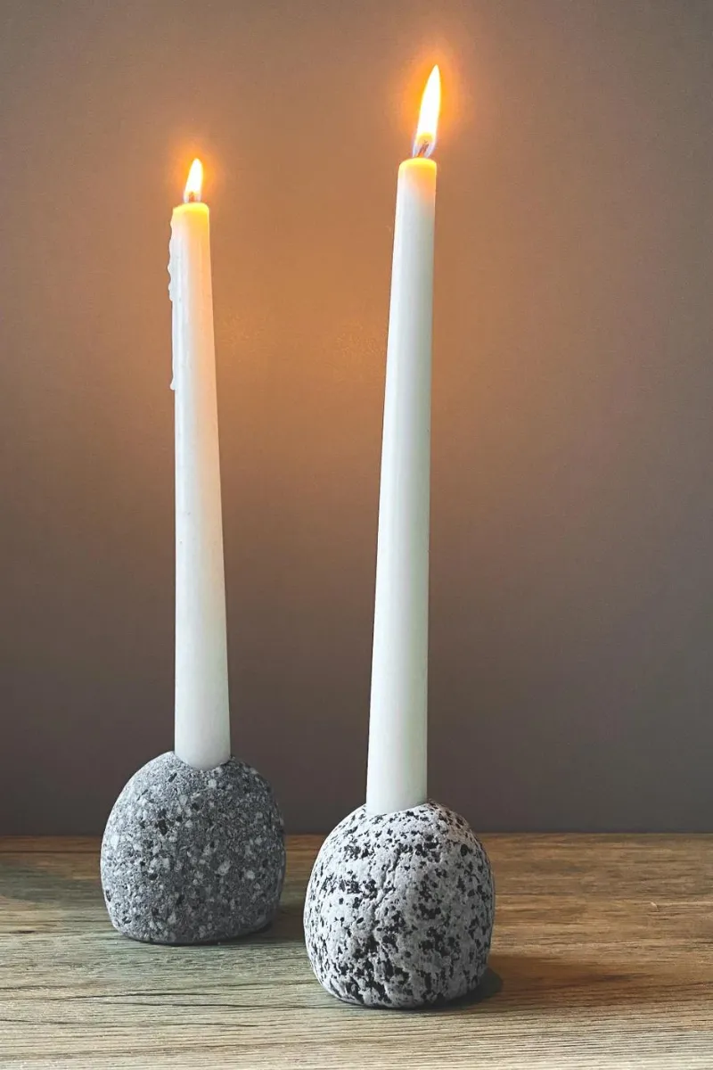 Single Stone Candle Holder